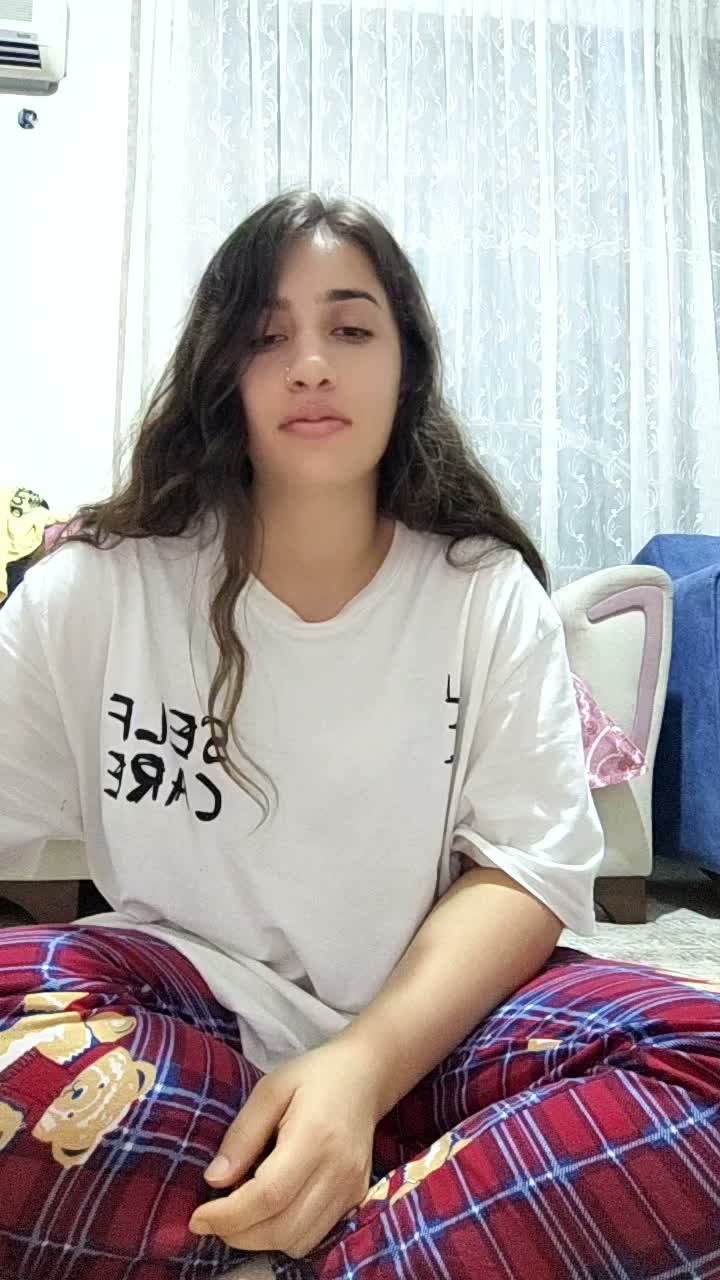 1040163870