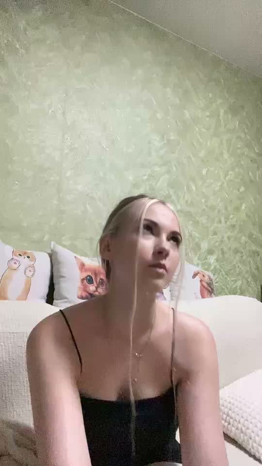1049861536