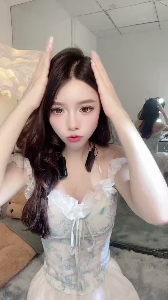 1118516852
