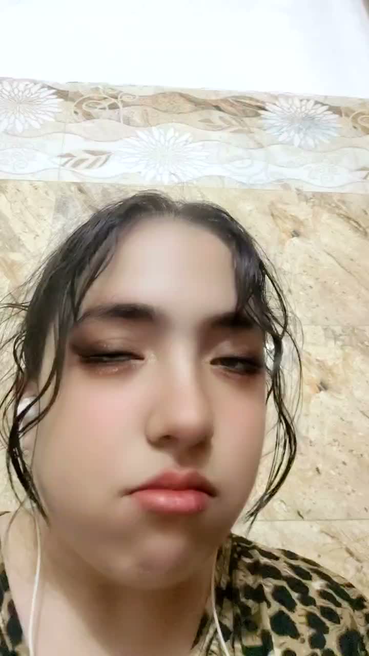 932877116