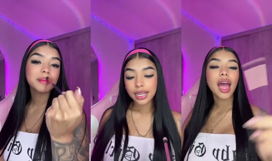 As_karolamaya's Stream - Jul 24, 2026, 12:45 AM