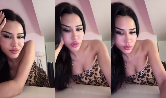 Stream Burcu_34 - 25 Agu 2026, 23.22