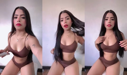 Carii_'s Stream - Aug 8, 2026, 6:09 PM