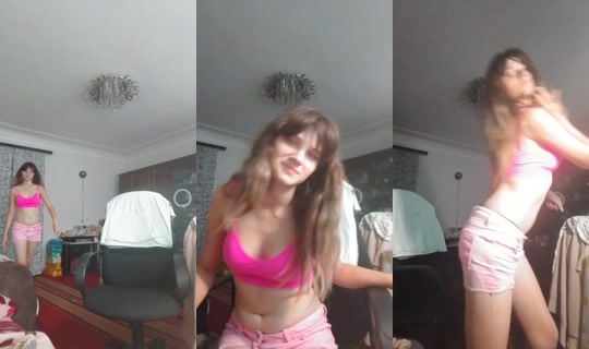 Karneliya's Stream - Aug 7, 2026, 4:21 PM