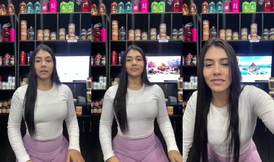 Kerolineee's Stream - Aug 5, 2026, 9:18 PM