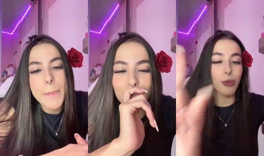 Laricristin.a's Stream - Aug 4, 2026, 7:38 PM