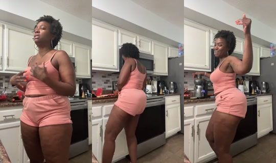MelaNichole's Stream - Jul 27, 2026, 8:59 PM