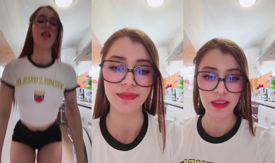 Princesita28 的直播 - 2026年8月9日 12:36