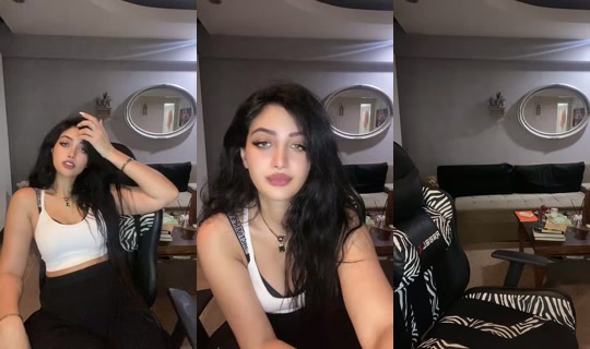 QueenSisi777's Stream - Jul 27, 2026, 9:53 PM