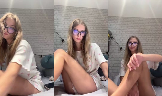 Ria_mari 的直播 - 2026年8月25日 16:44