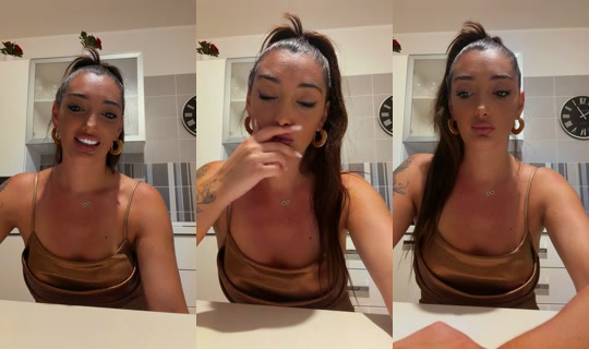 RoxEle's Stream - Aug 4, 2026, 7:14 PM