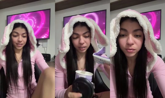 Suzy_cosplayer's Stream - Oct 9, 2026, 9:30 PM