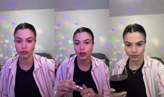 larifl's Stream - Aug 6, 2026, 1:23 AM