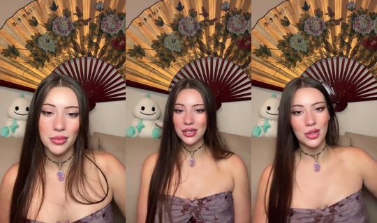 littleredrosefox's Stream - Aug 7, 2026, 3:46 AM