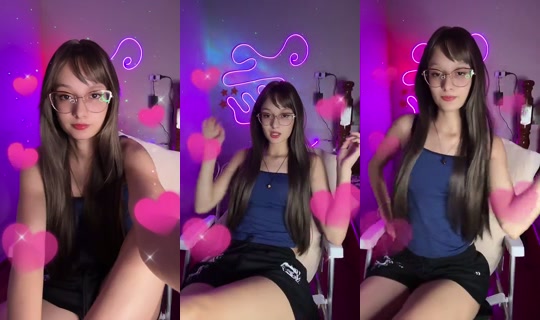 valeriamiih's Stream - Aug 3, 2026, 11:24 PM