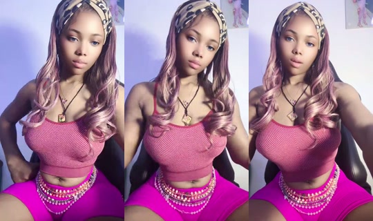 wifeymi's Stream - Aug 8, 2026, 10:53 PM