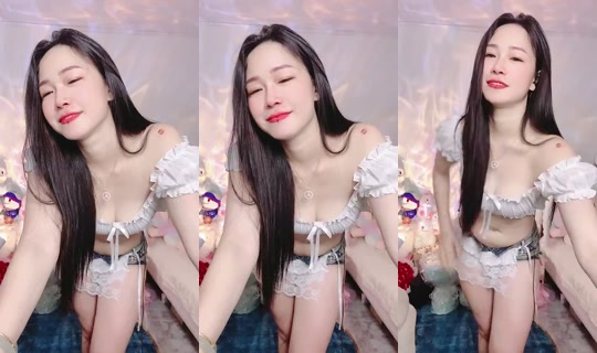Stream de yenphuong02 – 25 août 2026, 22:11