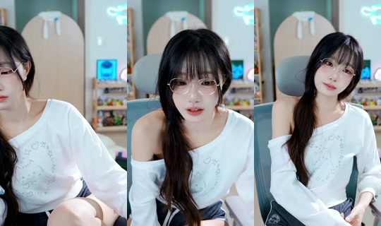 083c66a5cfce51967bcad5c1b0b86e5d's Stream - Aug 26, 2026, 5:30 AM