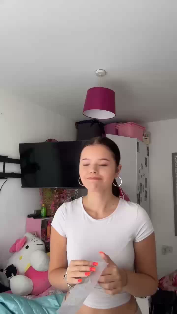 2074046879564638209