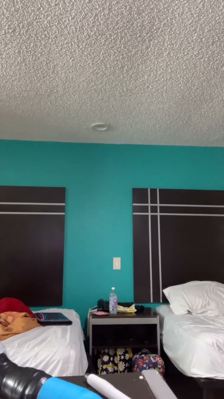 2077896016462434305