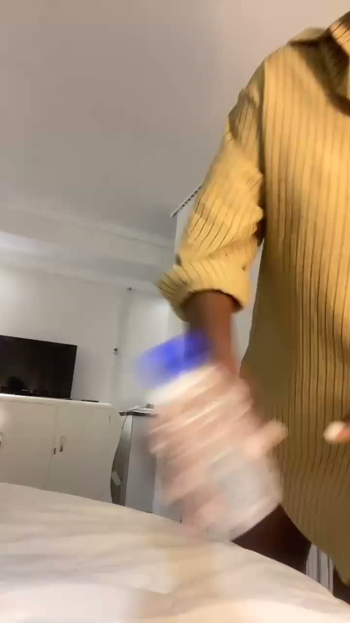 2088303517779976193