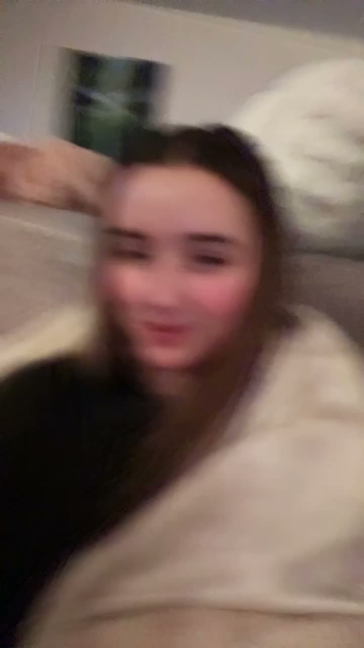 2090945256207461377