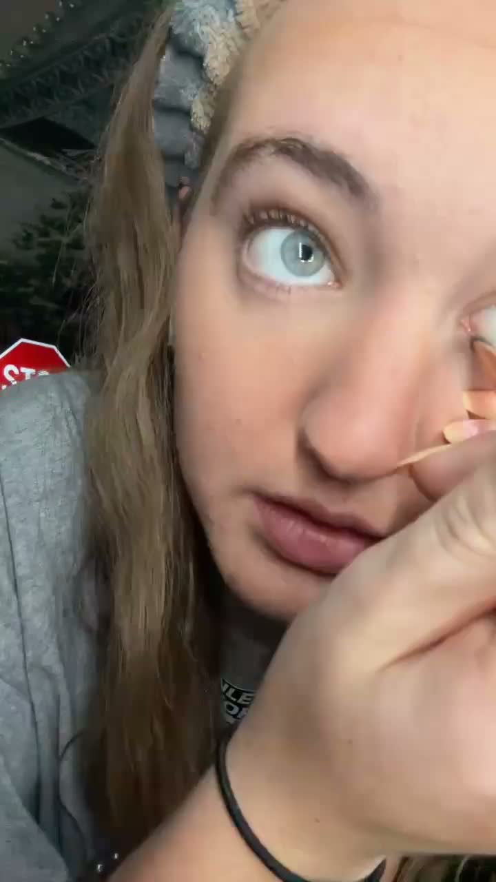 2092016784642714625