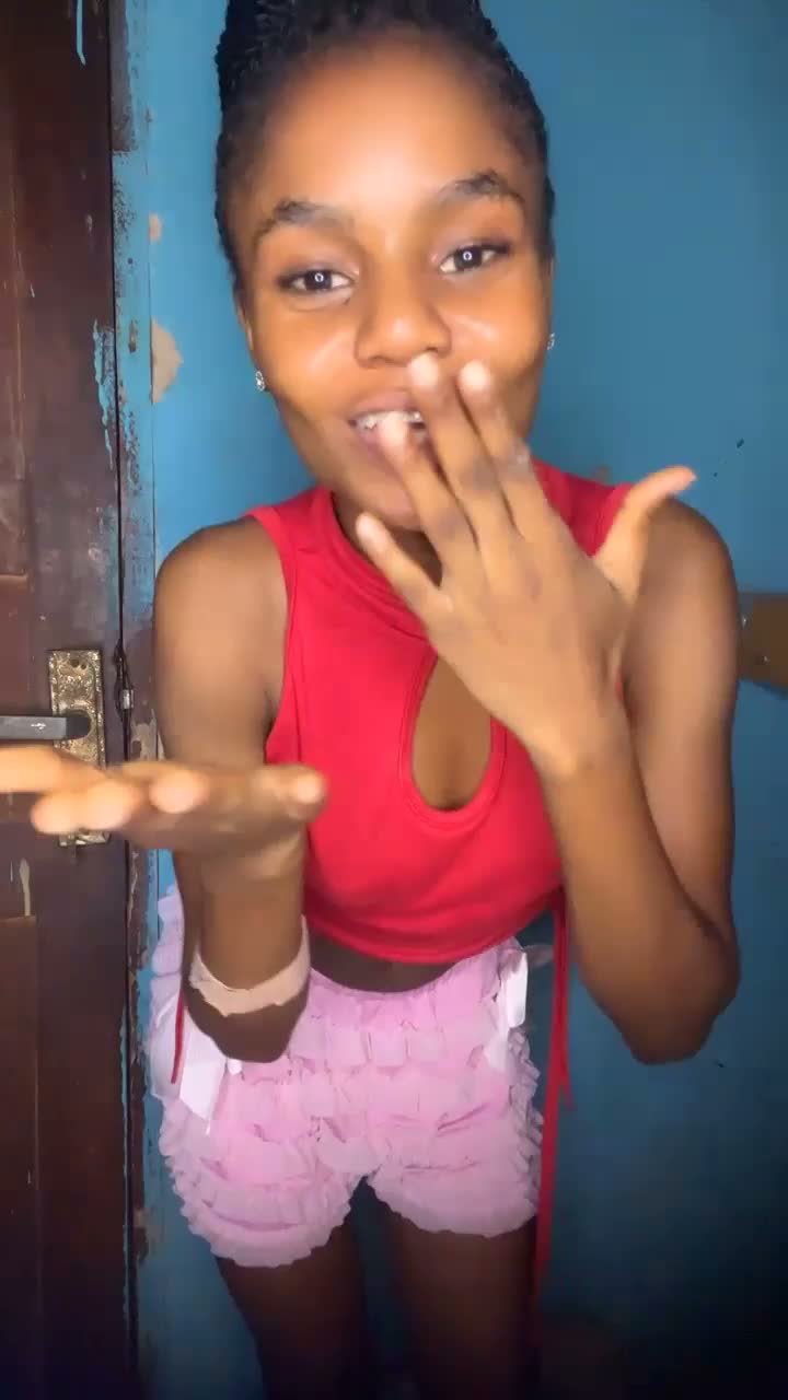 2106124555892993025