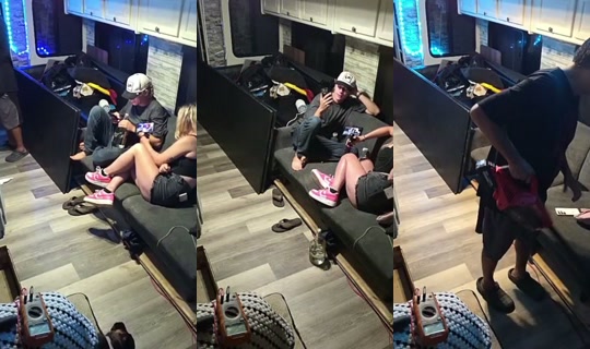 Stream ni chickenandytv - Ago 3, 2026, 4:31 AM