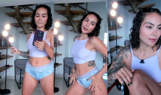 valeria-g11's Stream - Aug 13, 2026, 4:56 PM