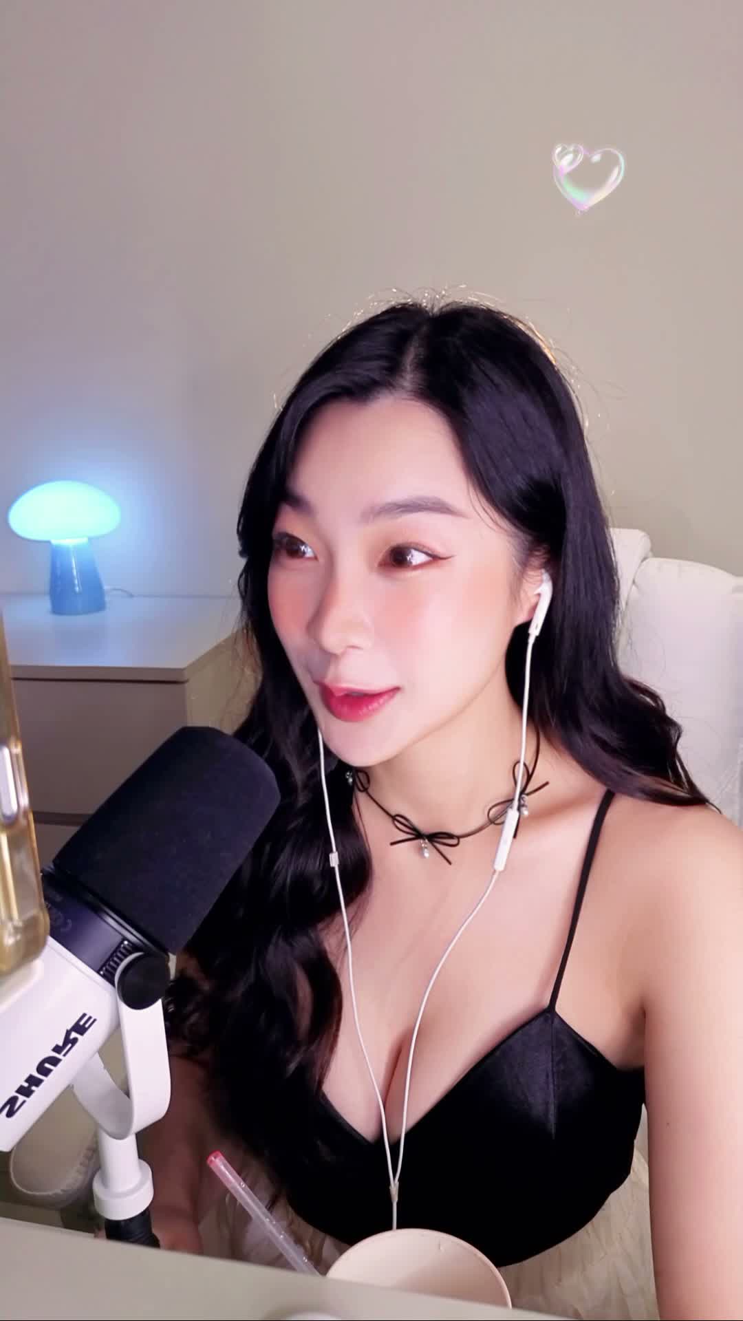 227720