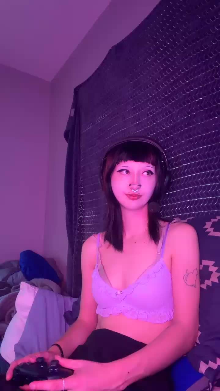 2041581306614408193