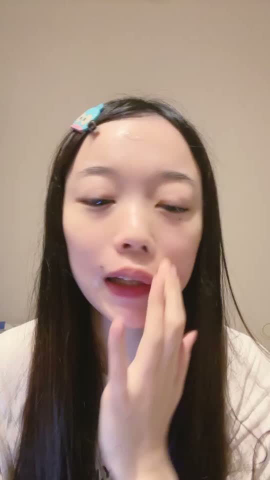15705382