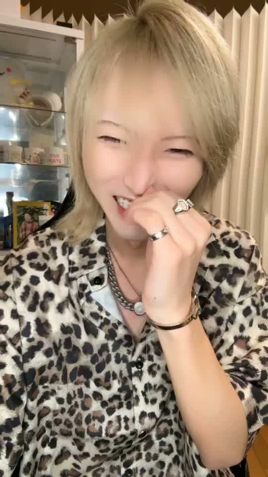 18504420