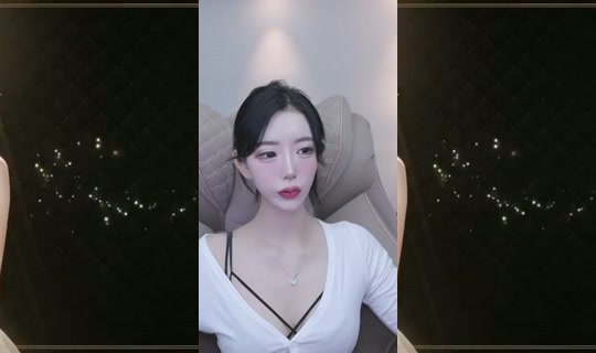 me0www's Stream - Aug 19, 2026, 1:49 PM