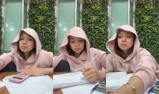 .charmgirl's Stream - Jul 24, 2026, 9:23 PM