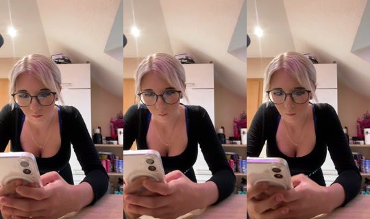 ani_vcz's Stream - Jul 20, 2026, 7:05 PM