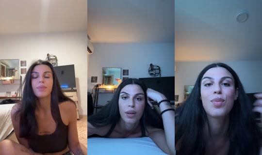 ashiavbz's Stream - Aug 22, 2026, 9:09 PM