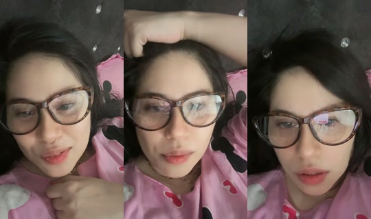 ayu_sharifah's Stream - Oct 4, 2026, 6:49 PM