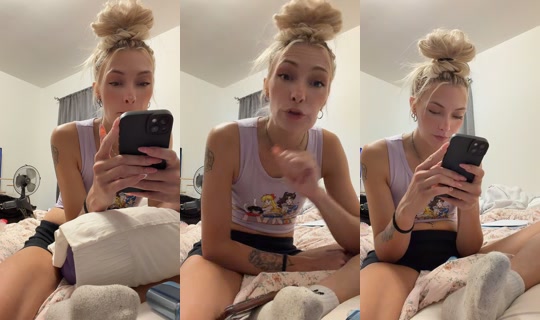 blondegirlkells 的直播 - 2026年7月27日 3:49