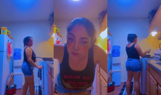 christinarico7's Stream - Aug 9, 2026, 2:33 AM