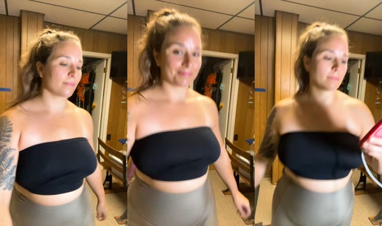 cosplayfae8's Stream - Aug 5, 2026, 11:38 PM