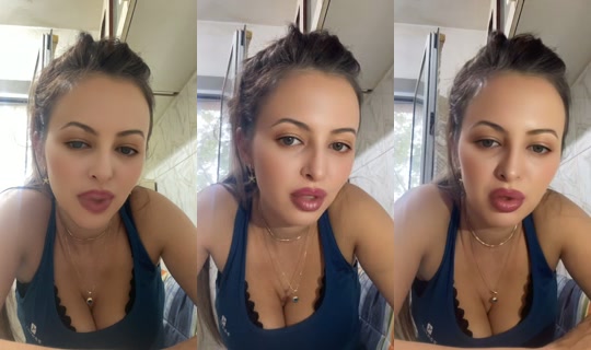 cristinanita74's Stream - Aug 30, 2026, 5:27 AM