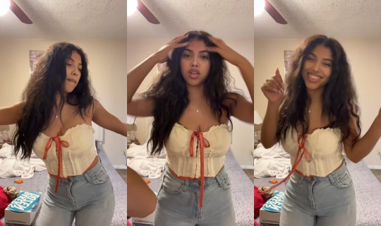 emelieveritt's Stream - Aug 5, 2026, 10:55 PM
