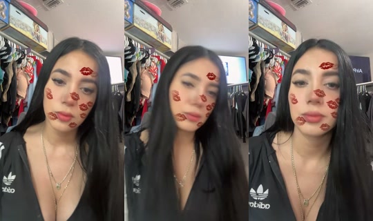 esmeraldacandela's Stream - Sep 21, 2026, 5:45 PM