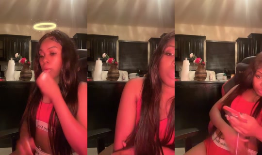 foxydoll25's Stream - Jul 28, 2026, 6:15 AM