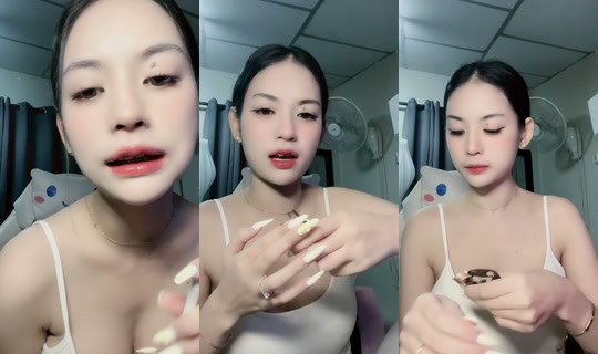 freesiaa___'s Stream - Oct 15, 2026, 10:15 AM