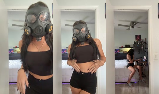 hell_bunnii's Stream - Sep 22, 2026, 8:39 PM