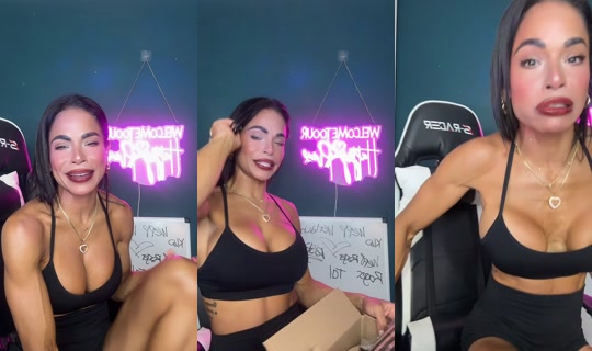 jessicastraface25's Stream - Aug 7, 2026, 1:04 AM