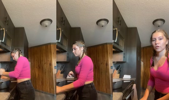 justabitchfullofattitud3's Stream - Aug 7, 2026, 12:32 AM